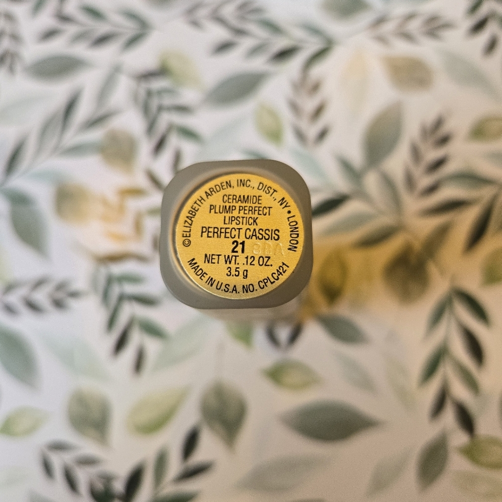Holiday BOGO! Elizabeth Arden Ceramide Plump Perfect Lipstick - Cassis #21 (NIB) - Picture 3 of 4